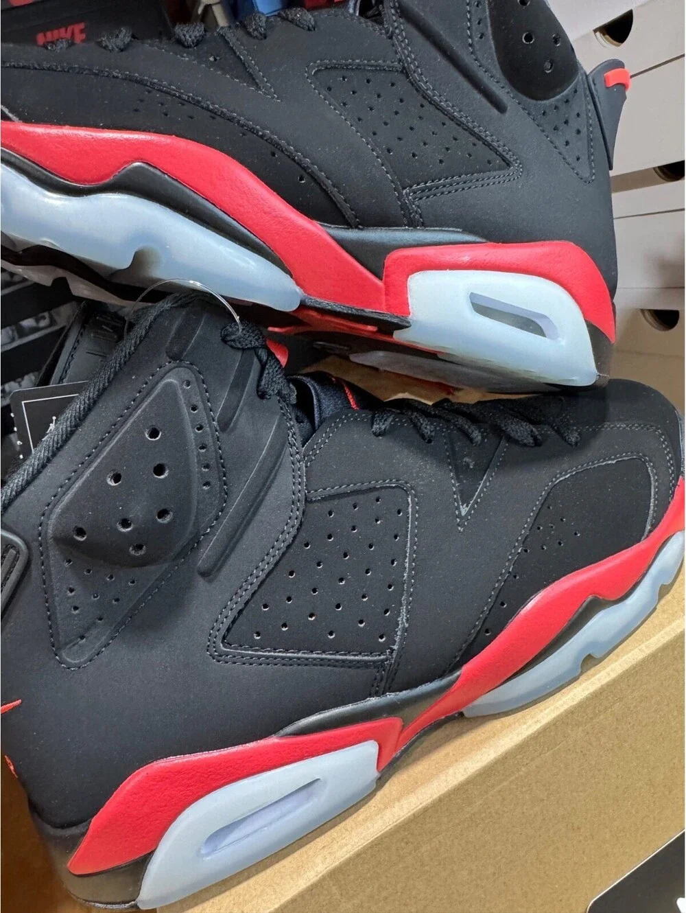 Air Jordan 6 Retro 'Infrared Salesman' CT8529-001 SIZE 8